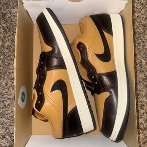 Jordan 1 Low